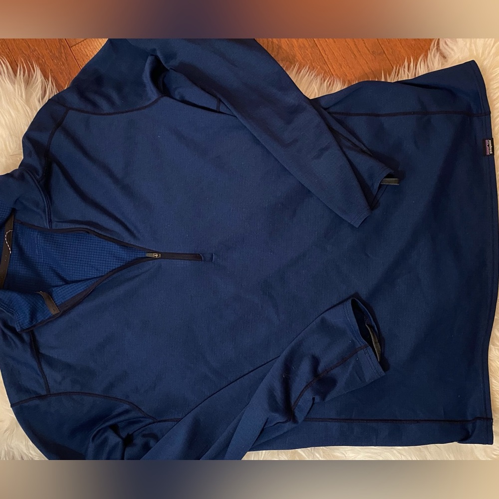 Patagonia men’s base layer quarter zip